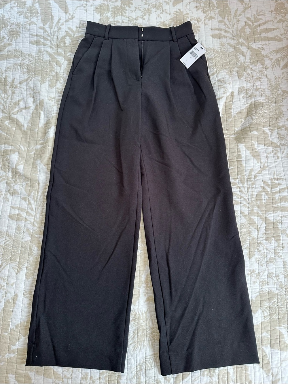 by & by Women’s Black High Rise Wide Leg Pant Size 4 NWT
